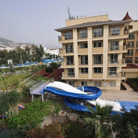 2 Bedrooms Sea View Apartamento